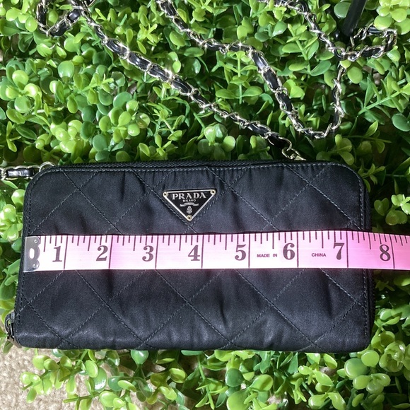♥️ Prada Wallet On Chain - Picture 3 of 12